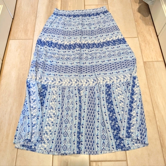 LOFT Dresses & Skirts - LOFT Tiered Maxi Skirt S
